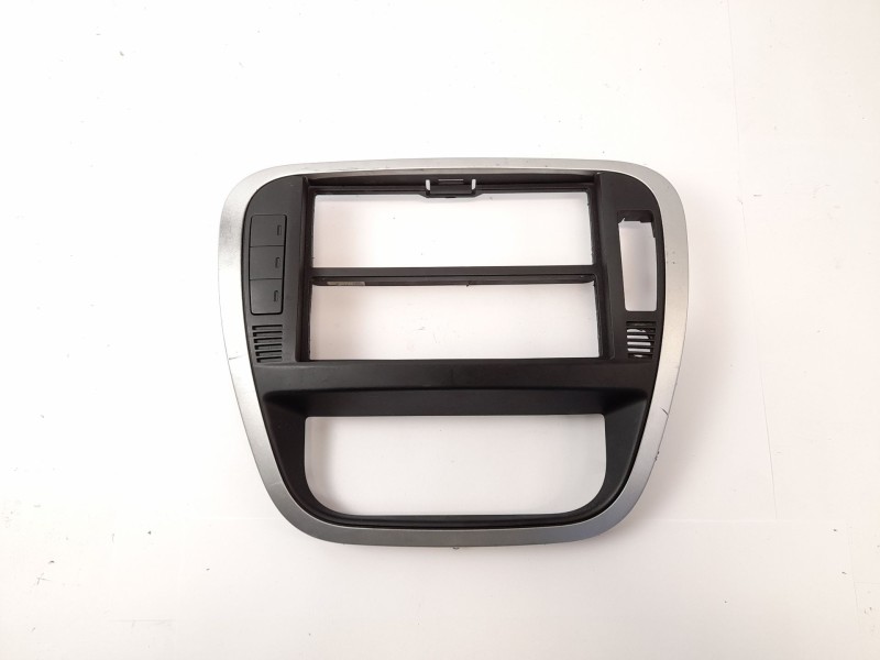 Recambio de moldura para citroën c3 i (fc_, fn_) 1.4 hdi referencia OEM IAM 9653074277  