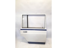 Recambio de puerta trasera derecha para nissan patrol gr (y61) 2.7 td referencia OEM IAM   