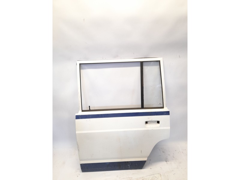 Recambio de puerta delantera izquierda para nissan patrol gr (y61) 2.7 td referencia OEM IAM   