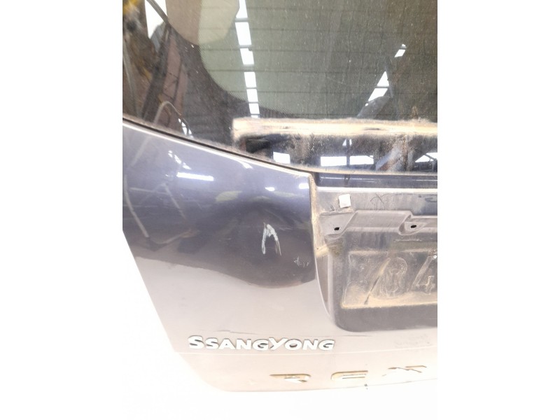 Recambio de porton trasero para ssangyong rexton 2.7 xdi referencia OEM IAM   
