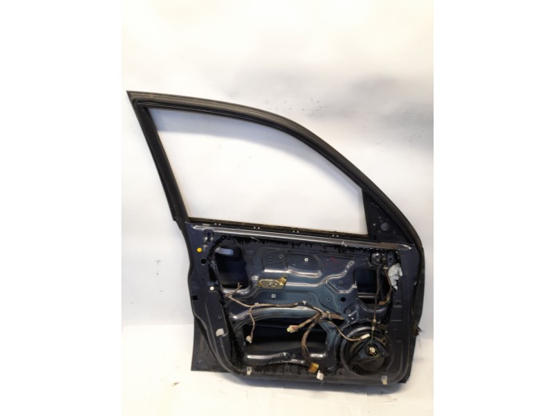 Recambio de puerta delantera izquierda para ssangyong rexton 2.7 xdi referencia OEM IAM   