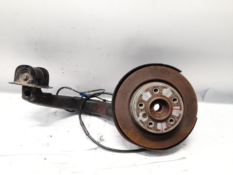 Recambio de mangueta trasera derecha para bmw serie 1 berlina (e81/e87) 120d referencia OEM IAM   