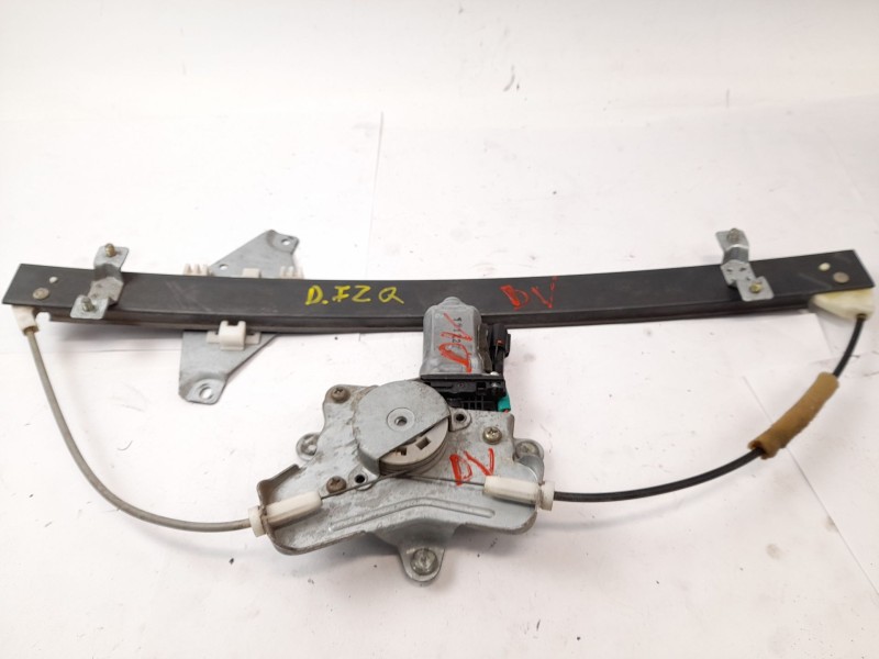 Recambio de elevalunas trasero izquierdo para ssangyong rexton 2.7 xdi referencia OEM IAM 8810008020  