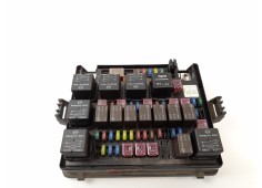 Recambio de caja reles / fusibles para ssangyong rexton 2.7 xdi referencia OEM IAM   