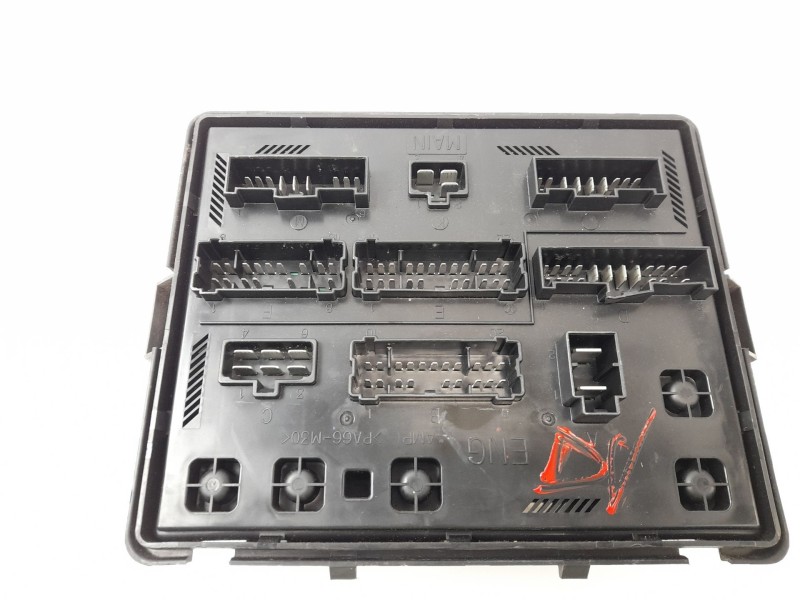 Recambio de caja reles / fusibles para ssangyong rexton 2.7 xdi referencia OEM IAM   