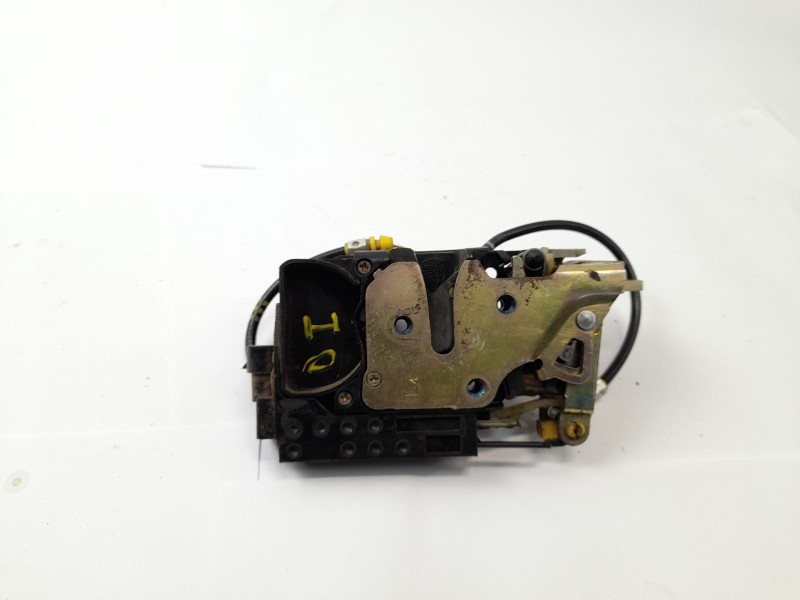 Recambio de cerradura puerta delantera izquierda para ssangyong rexton 2.7 xdi referencia OEM IAM   