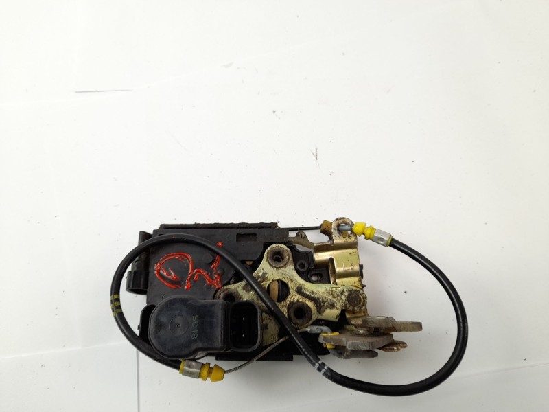 Recambio de cerradura puerta delantera izquierda para ssangyong rexton 2.7 xdi referencia OEM IAM   