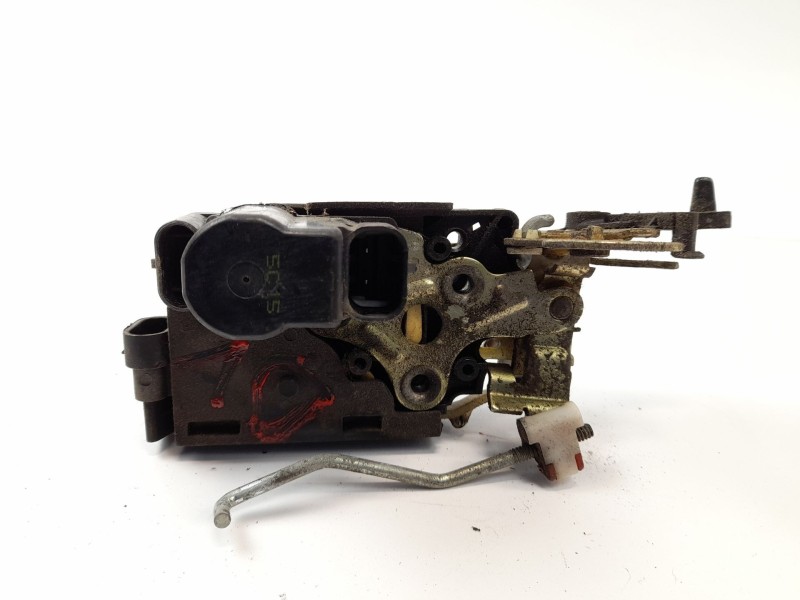 Recambio de cerradura puerta trasera derecha para ssangyong rexton 2.7 xdi referencia OEM IAM   