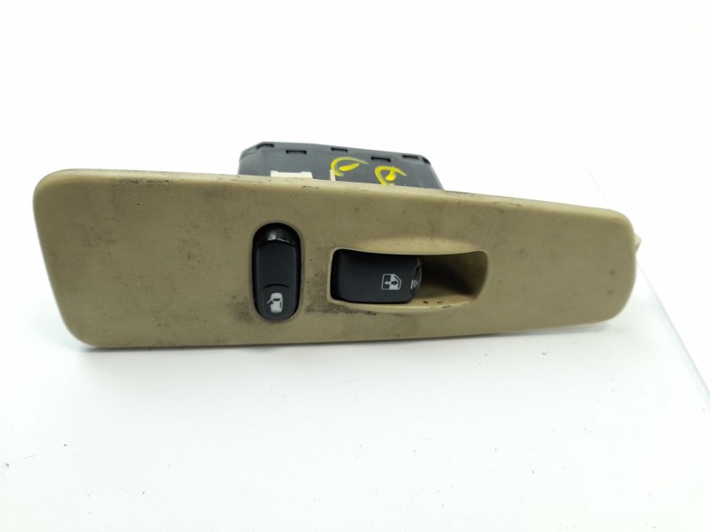 Recambio de boton elevalunas derecho para bmw serie 1 berlina (e81/e87) 120d referencia OEM IAM   