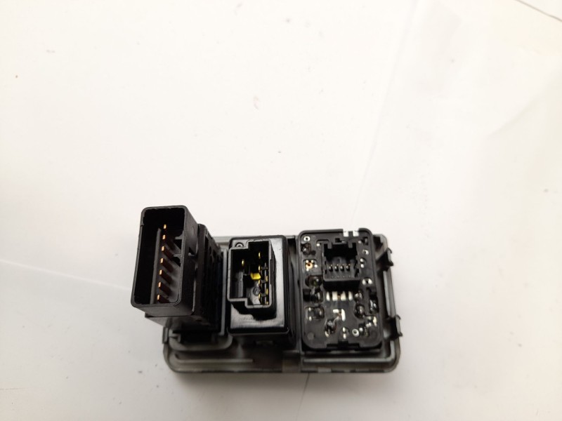 Recambio de mando retrovisor para ssangyong rexton 2.7 xdi referencia OEM IAM   