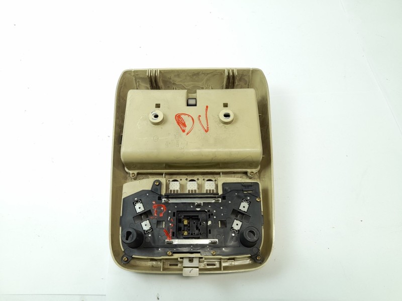 Recambio de luz interior para ssangyong rexton 2.7 xdi referencia OEM IAM   