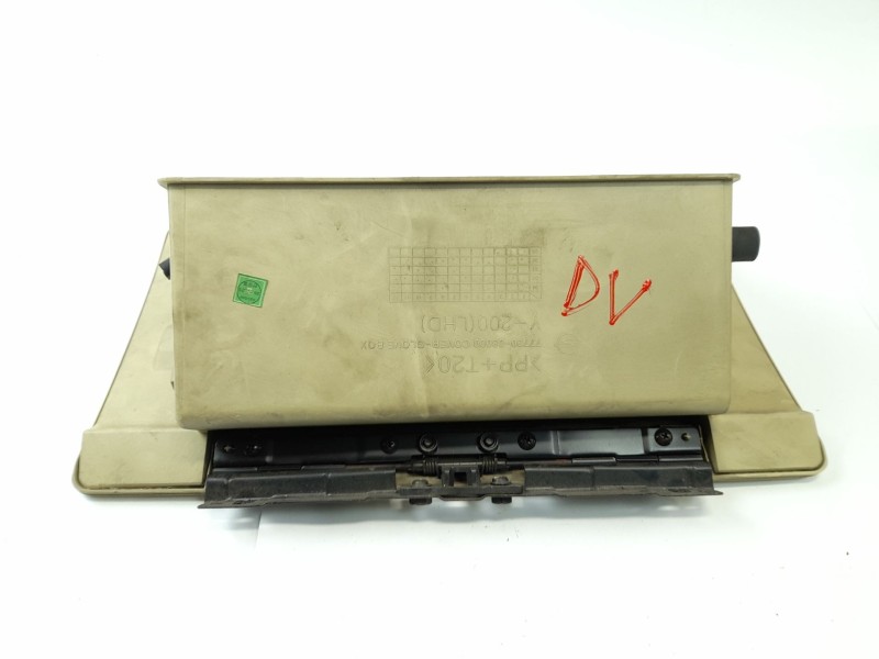 Recambio de guantera para ssangyong rexton 2.7 xdi referencia OEM IAM   