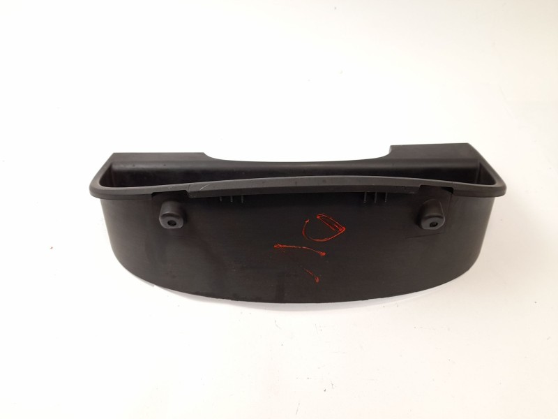 Recambio de moldura para ssangyong rexton 2.7 xdi referencia OEM IAM   