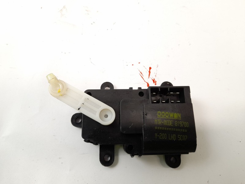 Recambio de motor apertura trampillas climatizador para ssangyong rexton 2.7 xdi referencia OEM IAM   