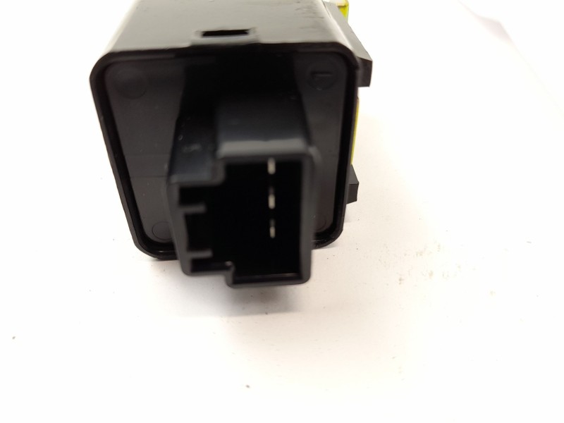 Recambio de rele para ssangyong rexton 2.7 xdi referencia OEM IAM 86620_05000  