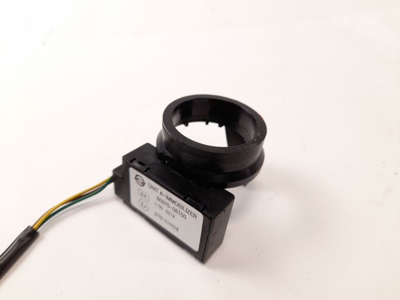 Recambio de articulacion limpia delantero para ssangyong rexton 2.7 xdi referencia OEM IAM 8697008100  