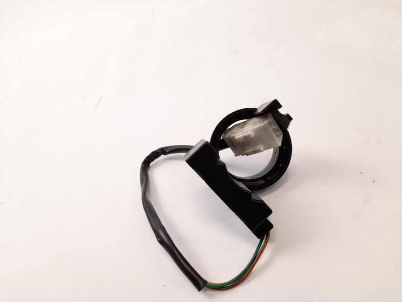 Recambio de articulacion limpia delantero para ssangyong rexton 2.7 xdi referencia OEM IAM 8697008100  