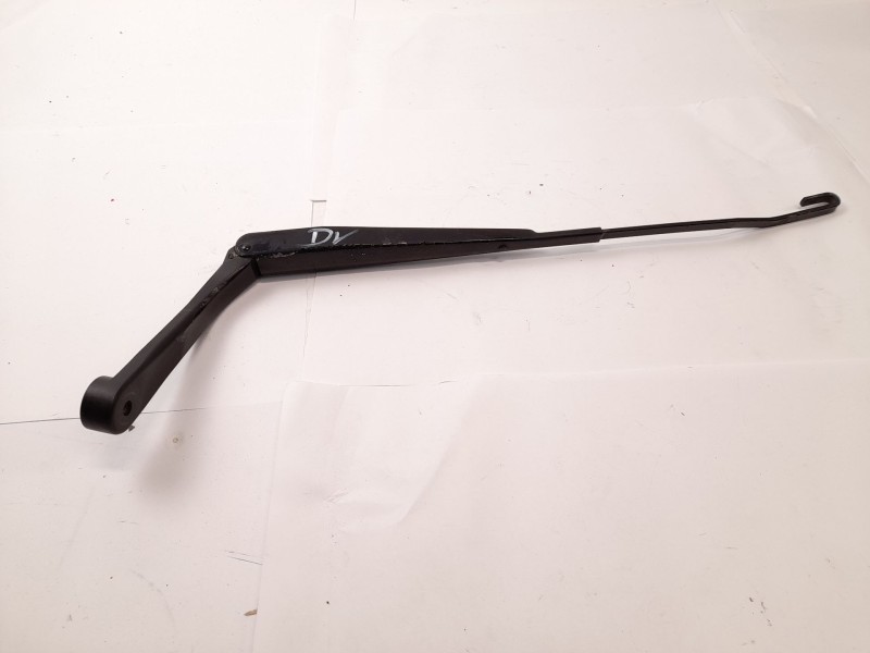 Recambio de brazo limpia delantero derecho para ssangyong rexton 2.7 xdi referencia OEM IAM   
