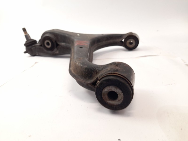 Recambio de brazo suspension inferior delantero izquierdo para ssangyong rexton 2.7 xdi referencia OEM IAM   