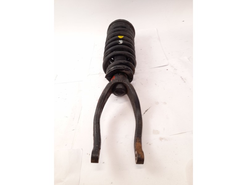 Recambio de amortiguador delantero izquierdo para ssangyong rexton 2.7 xdi referencia OEM IAM   