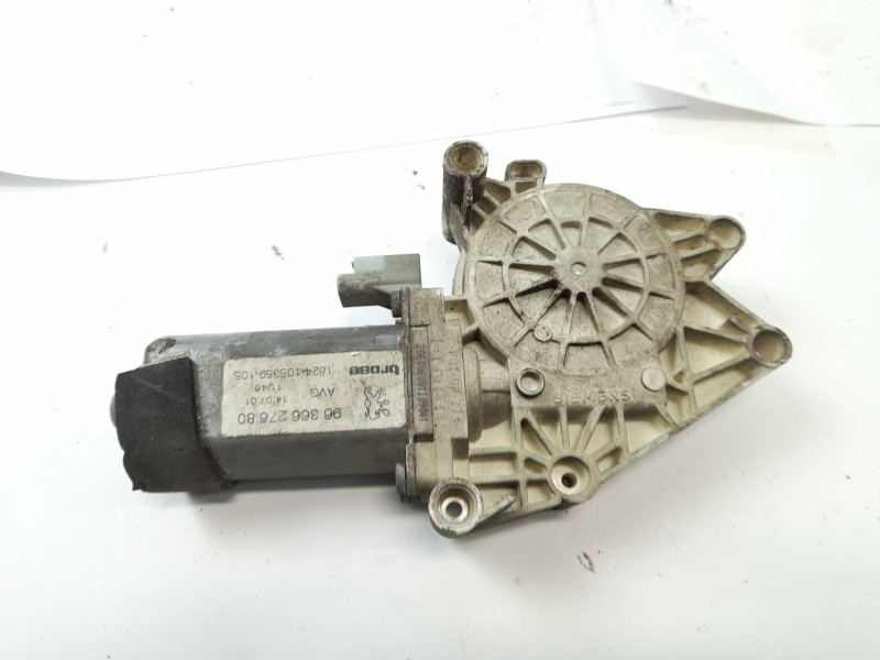 Recambio de motor elevalunas delantero izquierdo para peugeot 206 cc 2.0 16v cat referencia OEM IAM   