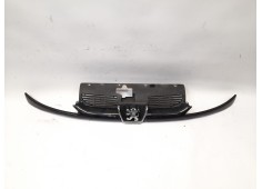 Recambio de rejilla delantera para peugeot 206 cc 2.0 16v cat referencia OEM IAM   