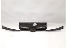 Recambio de rejilla delantera para peugeot 206 cc 2.0 16v cat referencia OEM IAM    2