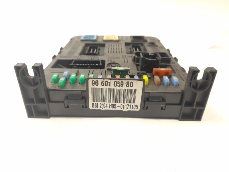 Recambio de caja reles / fusibles para peugeot 307 (3a/c) 1.6 hdi referencia OEM IAM   