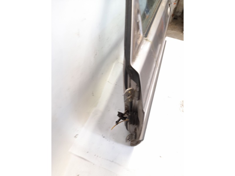 Recambio de puerta delantera izquierda para mercedes-benz 190 (w201) d 2.5 (201.126) referencia OEM IAM   