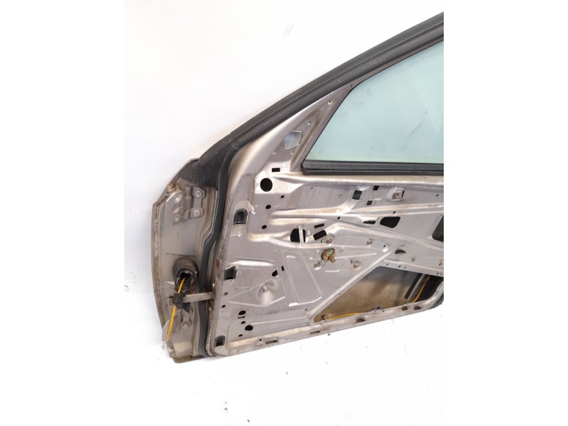 Recambio de puerta delantera derecha para mercedes-benz 190 (w201) d 2.5 (201.126) referencia OEM IAM   