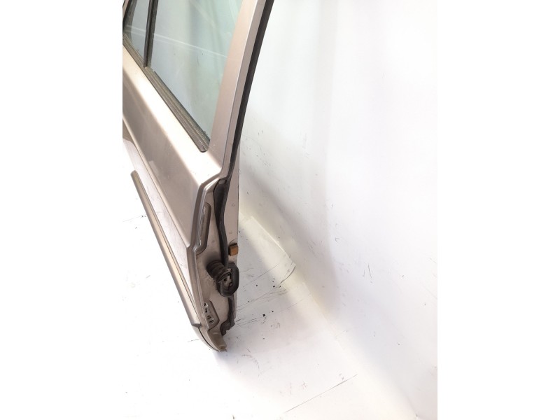 Recambio de puerta trasera derecha para mercedes-benz 190 (w201) d 2.5 (201.126) referencia OEM IAM   