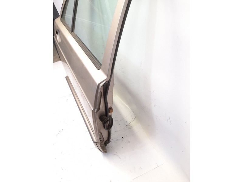 Recambio de puerta trasera derecha para mercedes-benz 190 (w201) d 2.5 (201.126) referencia OEM IAM   