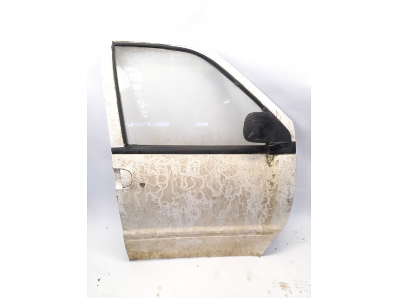 Recambio de puerta delantera derecha para nissan vanette cargo furgoneta (hc 23) 2.3 d referencia OEM IAM   