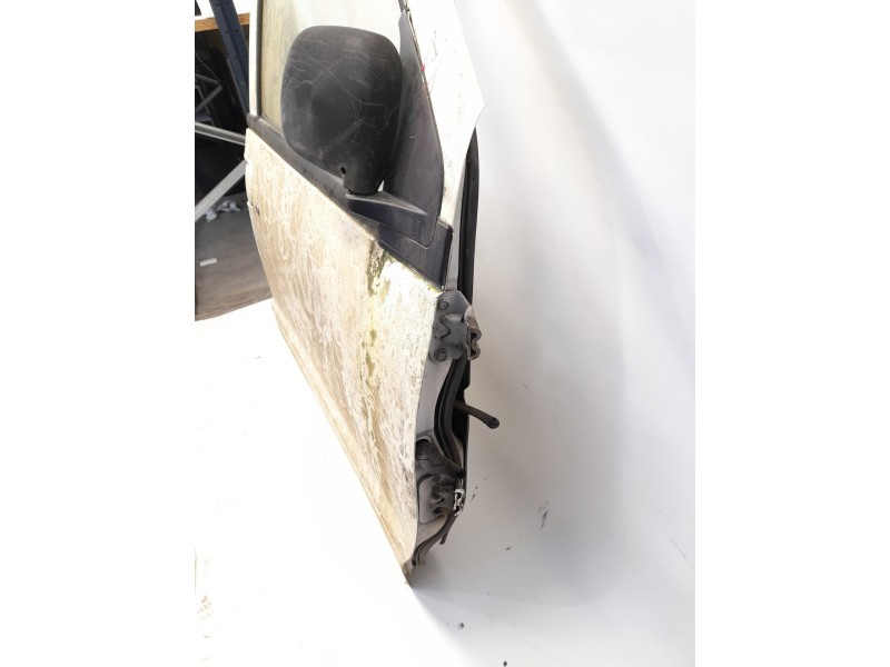 Recambio de puerta delantera derecha para nissan vanette cargo furgoneta (hc 23) 2.3 d referencia OEM IAM   