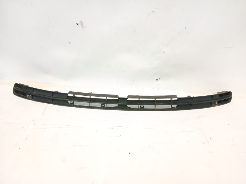 Recambio de rejilla paragolpes delantera para volkswagen polo iii (6n1) 50 1.0 referencia OEM IAM 853677  