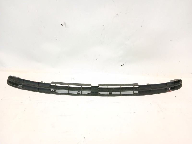 Recambio de rejilla paragolpes delantera para volkswagen polo iii (6n1) 50 1.0 referencia OEM IAM 853677  