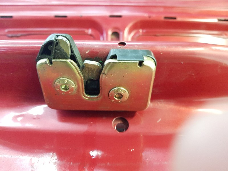 Recambio de porton trasero para seat cordoba (6k1, 6k2) 1.9 d referencia OEM IAM   