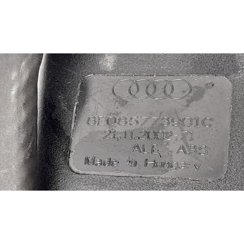 Recambio de enganche cinturon seguridad trasero central para audi a4 avant (8e) 1.9 tdi referencia OEM IAM 8E085773901C  