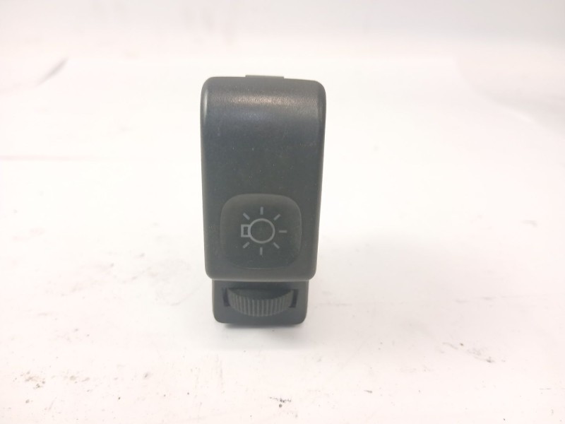 Recambio de interruptor para seat toledo (1l) 1.9 d referencia OEM IAM 03847716  
