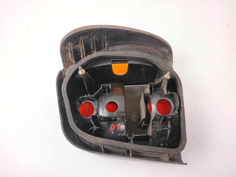 Recambio de piloto trasero izquierdo para volkswagen polo iii (6n1) 50 1.0 referencia OEM IAM 945095  