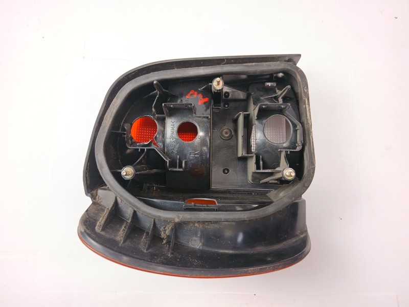 Recambio de piloto trasero derecho para volkswagen polo iii (6n1) 50 1.0 referencia OEM IAM 945096  