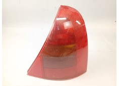 Recambio de piloto trasero derecho para renault clio ii (bb_, cb_) 1.4 (b/cb0c, b/cb0s) referencia OEM IAM 7700410516  