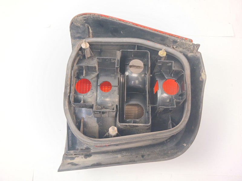 Recambio de piloto trasero derecho para skoda felicia berlina ( 791) glx referencia OEM IAM 945096  