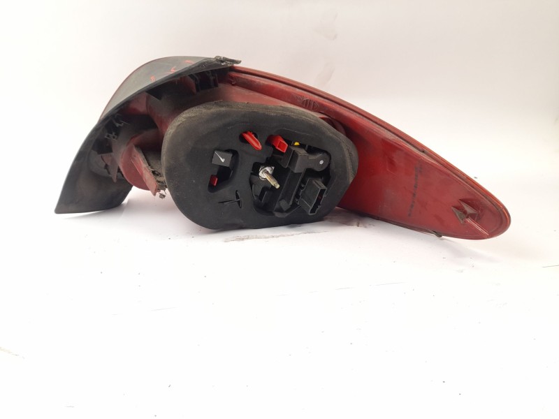 Recambio de piloto trasero izquierdo para peugeot 206 hatchback (2a/c) 1.9 d referencia OEM IAM   
