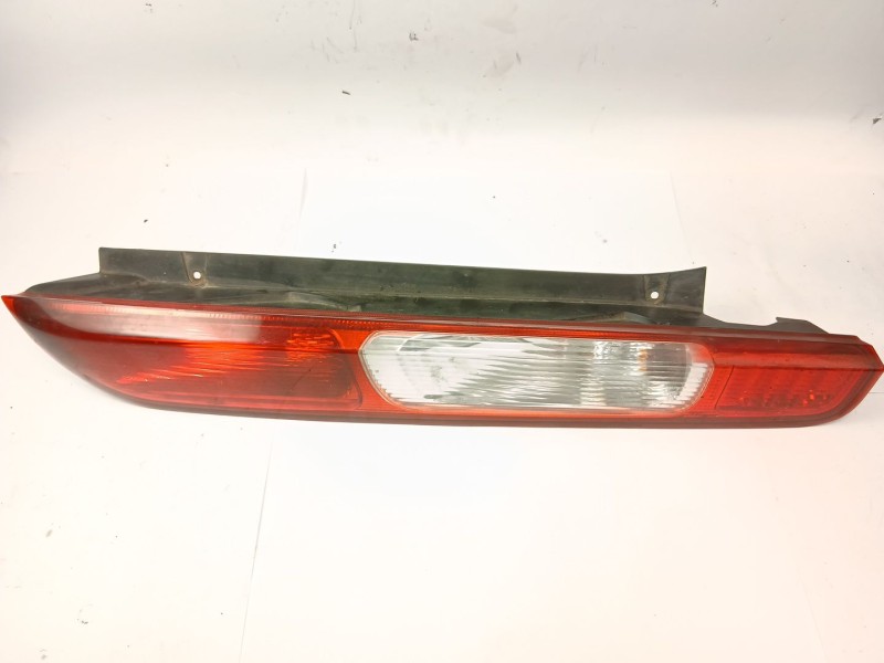 Recambio de piloto trasero derecho para ford focus ii (da_, hcp, dp) 2.0 tdci referencia OEM IAM 4M5113404A  