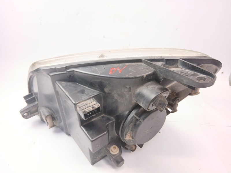 Recambio de faro derecho para citroën berlingo 2.0 hdi leader referencia OEM IAM   