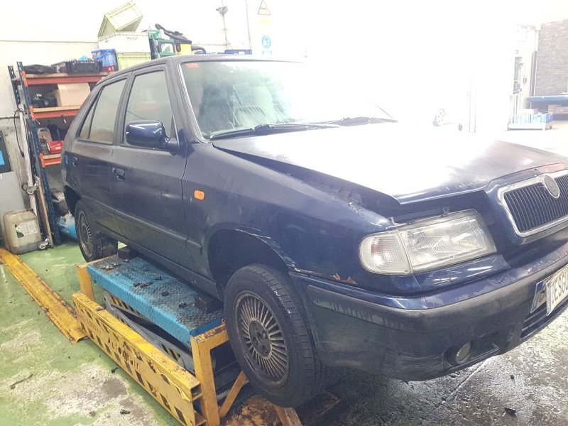 skoda felicia berlina ( 791) del año 1999