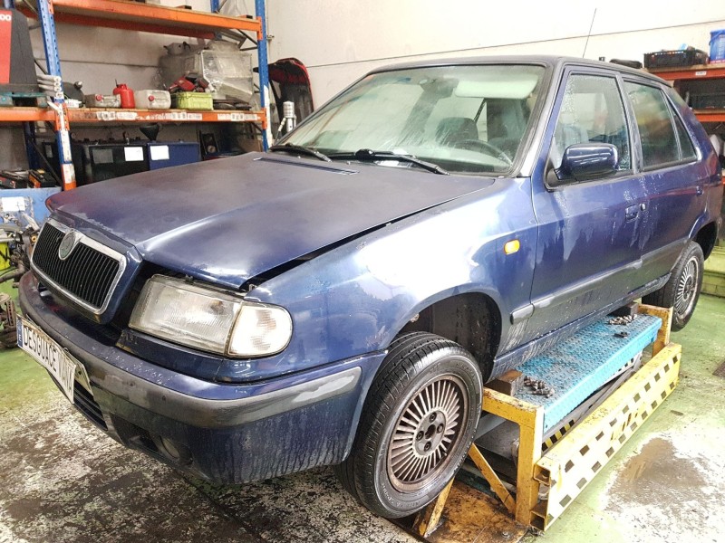 skoda felicia berlina ( 791) del año 1999