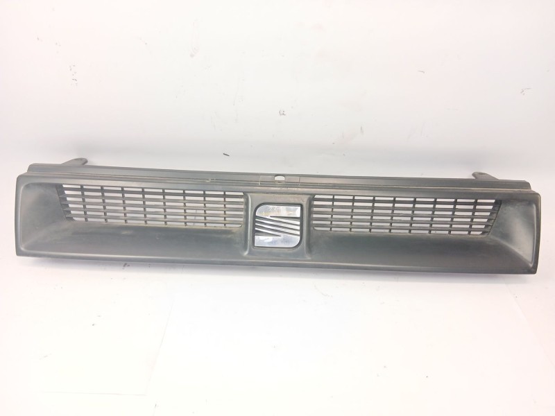 Recambio de rejilla delantera para seat toledo (1l) 1.9 d referencia OEM IAM 1L0853653  
