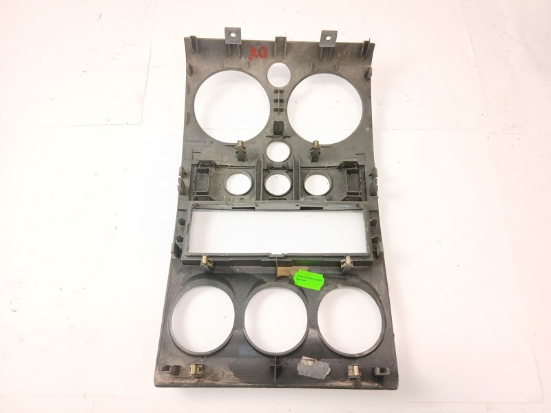 Recambio de moldura para citroën berlingo 2.0 hdi leader referencia OEM IAM 9653812077  